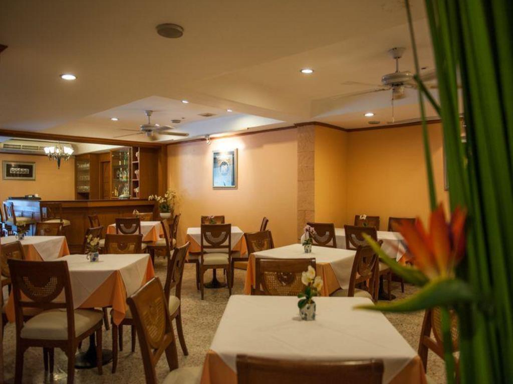 Lido Beach Hotel Pattaya Esterno foto
